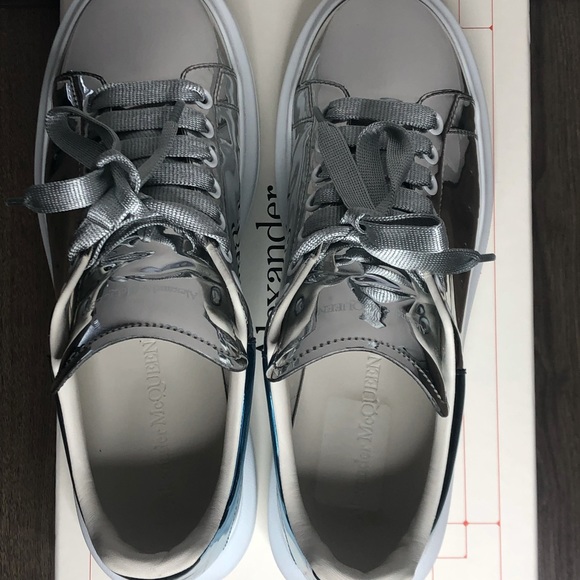 Alexander McQueen Men's Sneakers Metallic/Blue - Picture 14 of 15